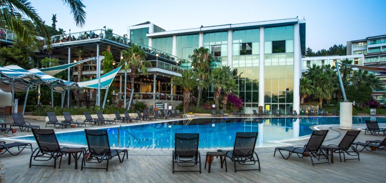 Pine Bay Resort 5*