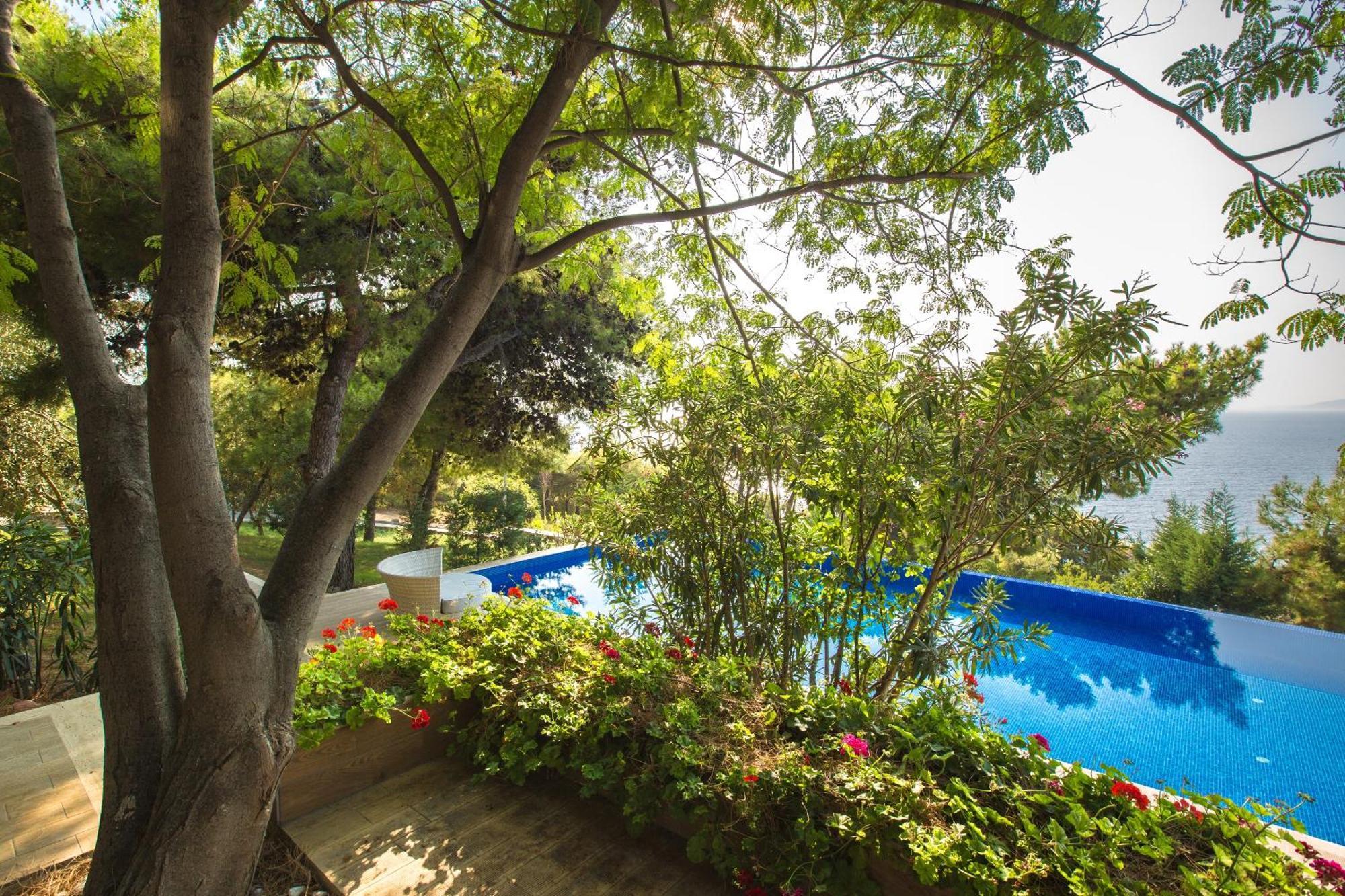 Курортный комплекс Pine Bay Кушадасы